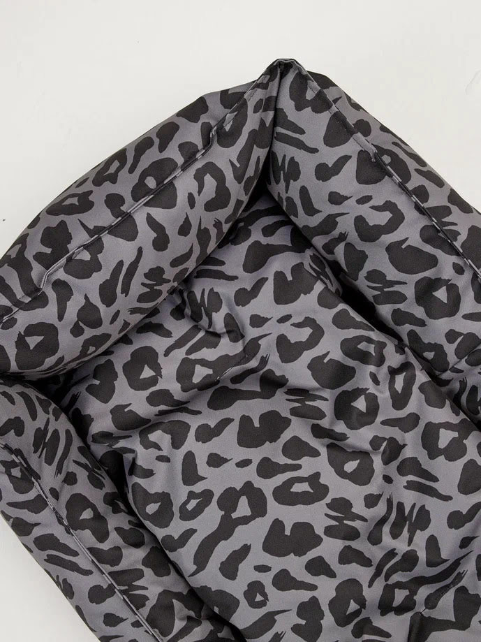 Лежанка LionPets Animal Leo LP2514 Размер: (80х60х20см)