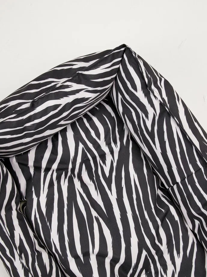 Лежанка LionPets Animal Zebra LP2512 Размер: (80х60х20см)